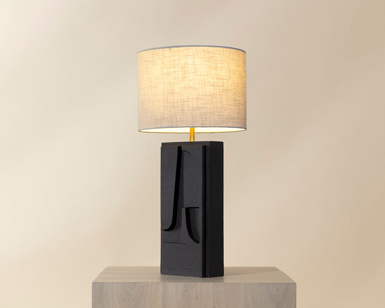 Dirsan Table Lamp