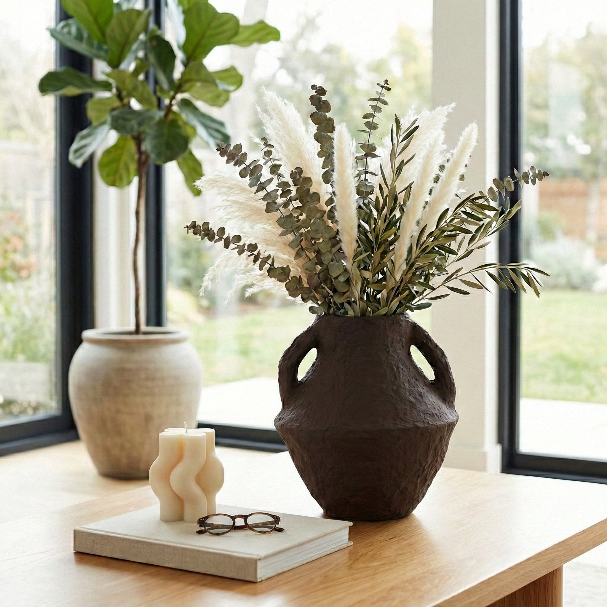 Eldrin Vase