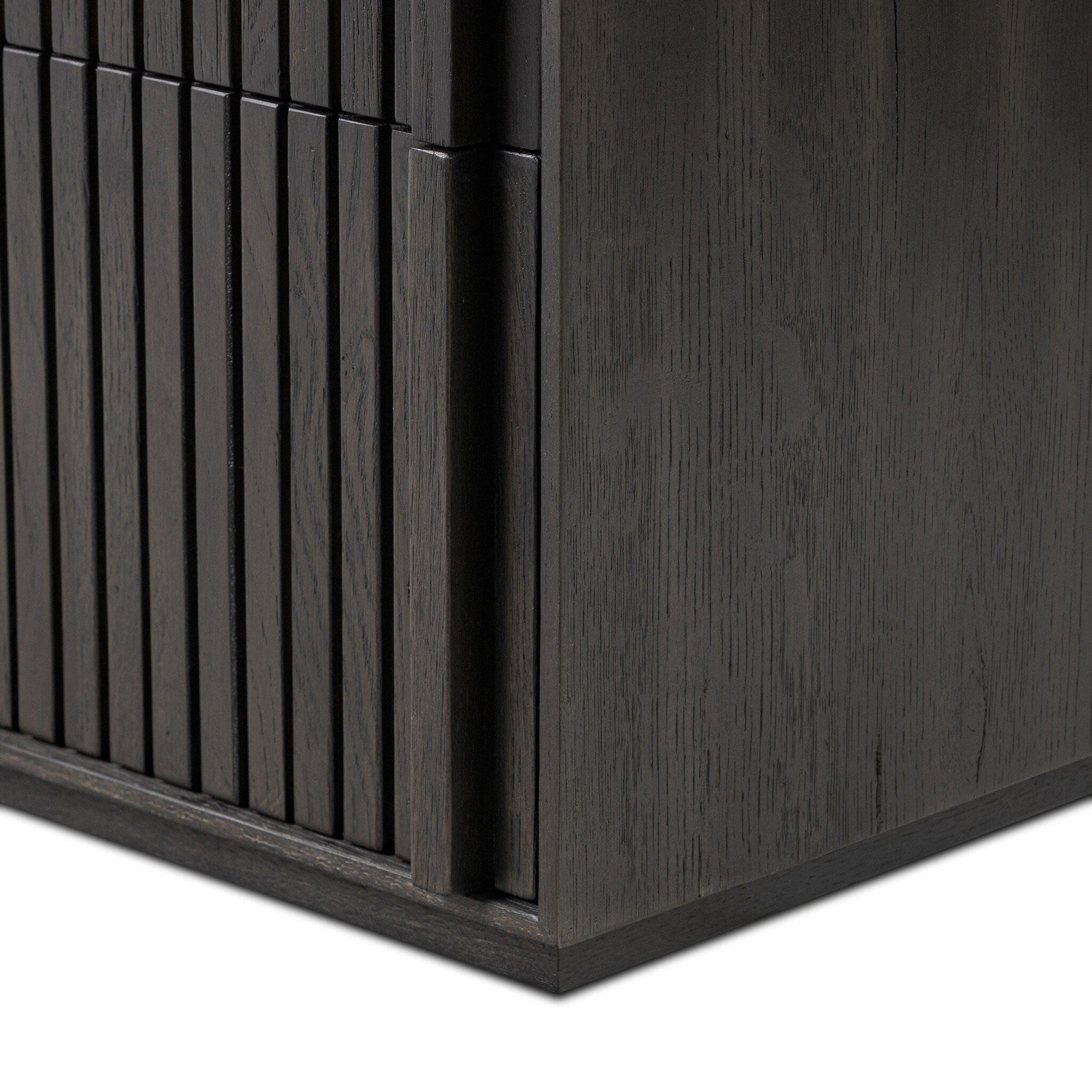 Leo 6 Drawer Dresser