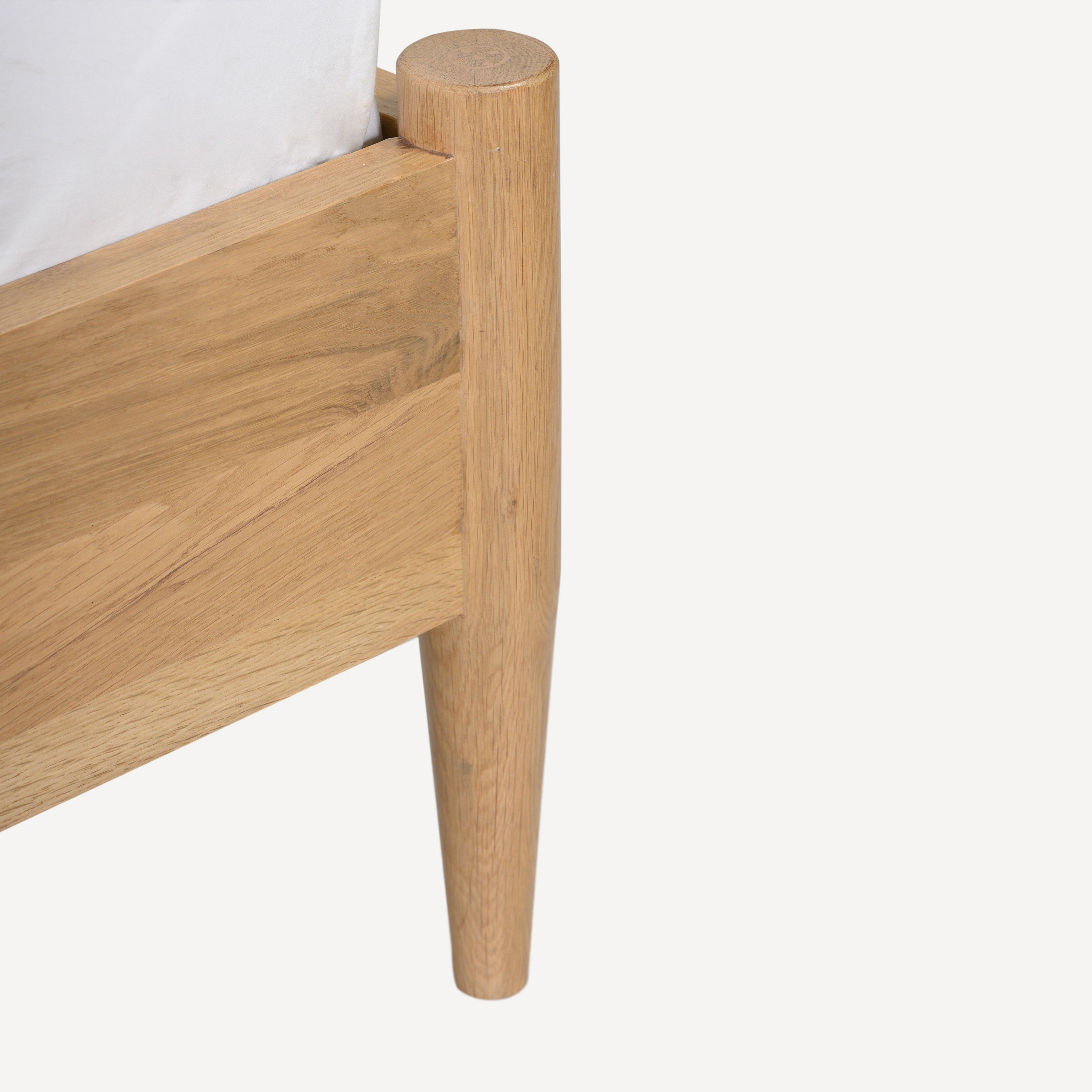 Niles Bed