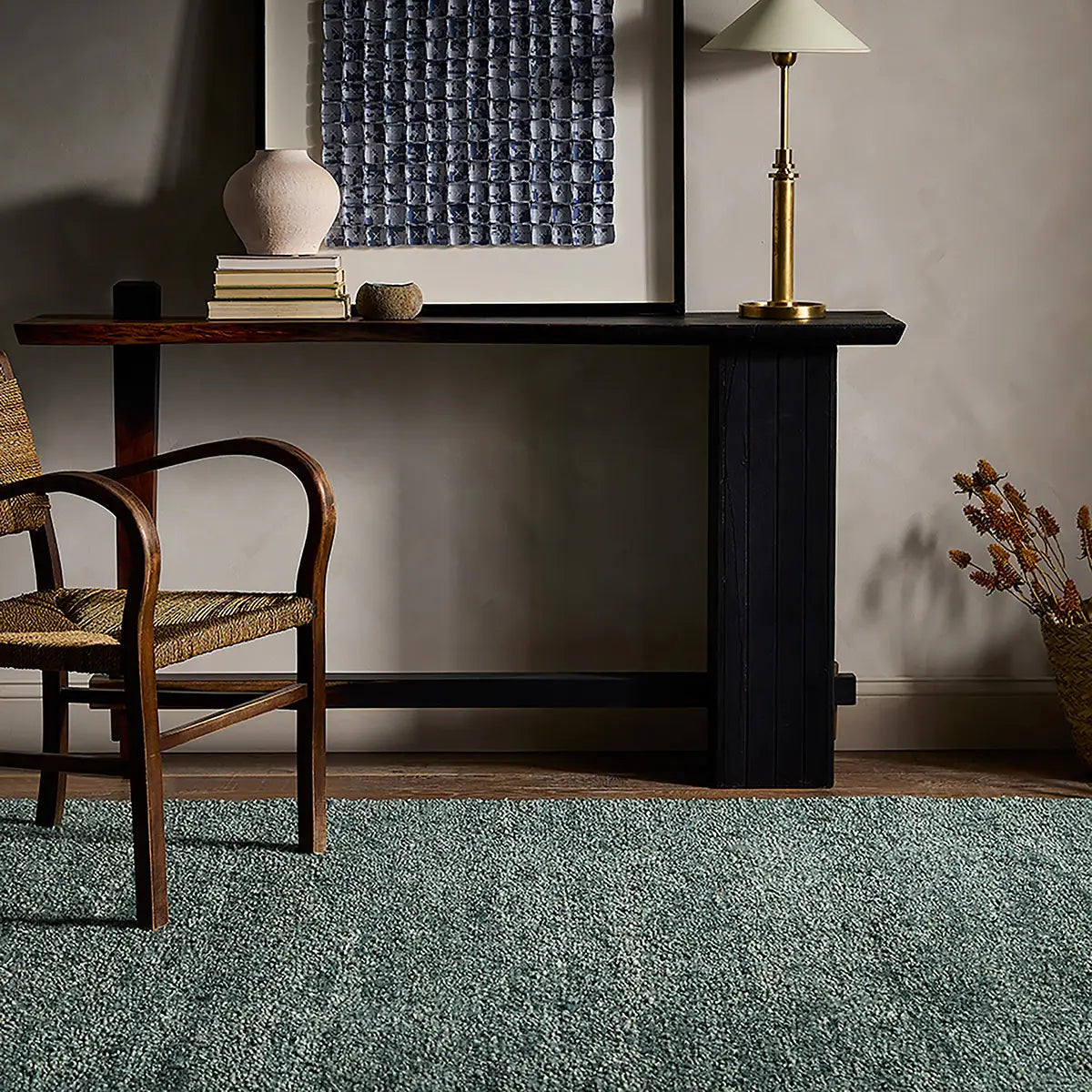 Eivor Rug