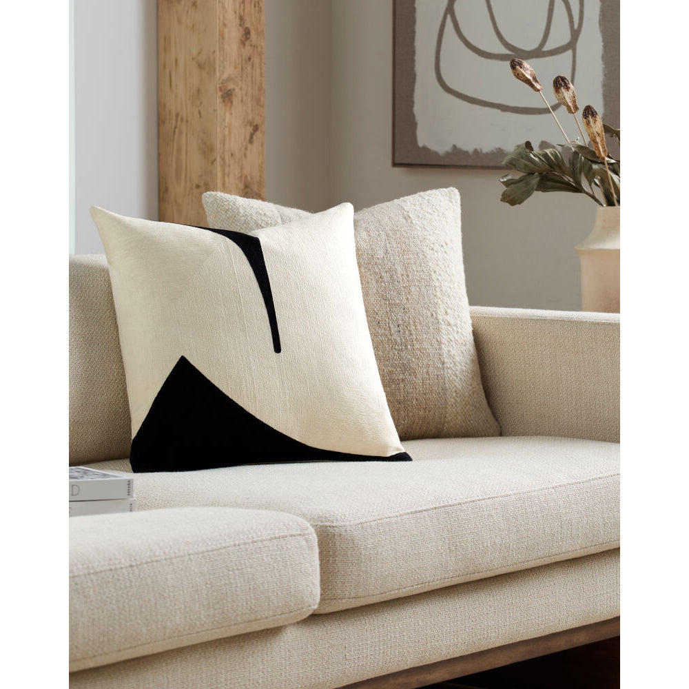 Hadwin Pillow