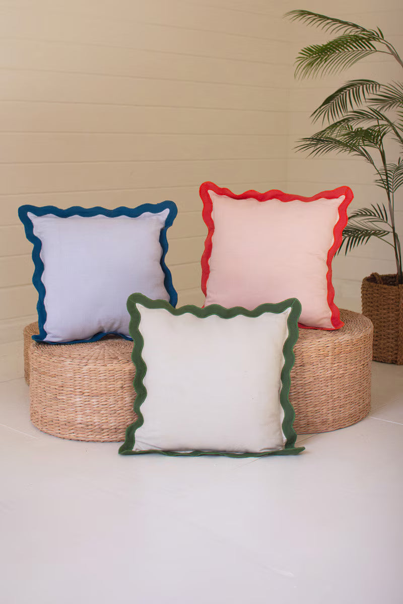 Set of 3 Cotton Pillows with Ruffle Edge