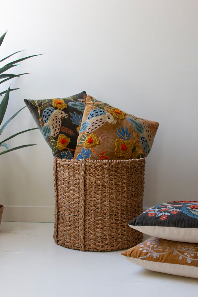 Set of 2 Embroidery Pillows with Flowers