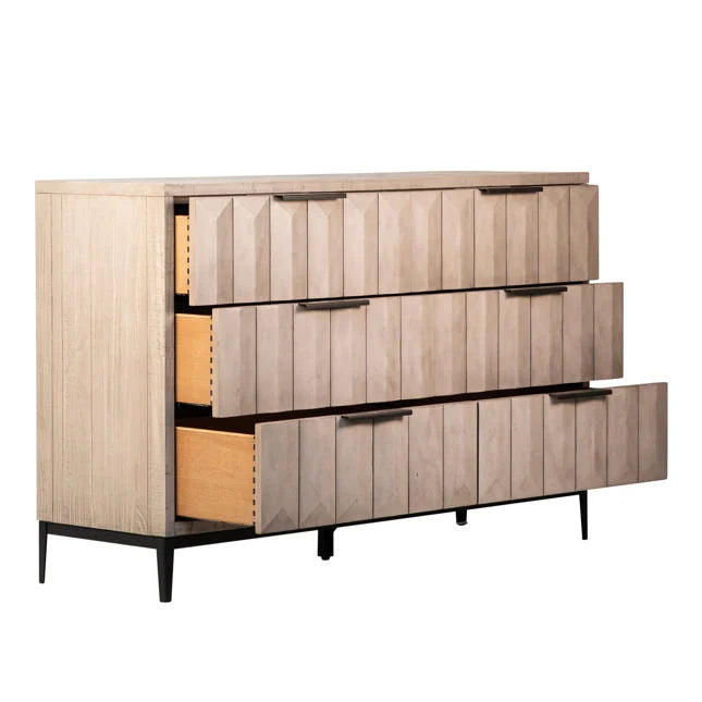 Vera Dresser