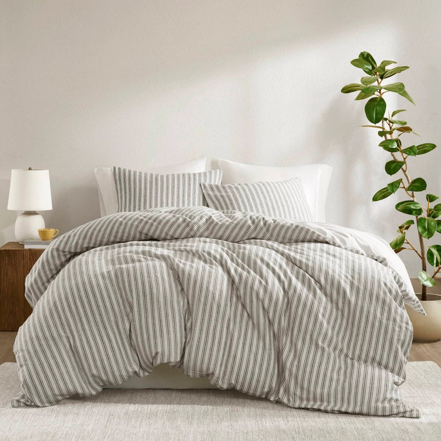 3 Piece Classic Stripe Down Pattern Duvet Set
