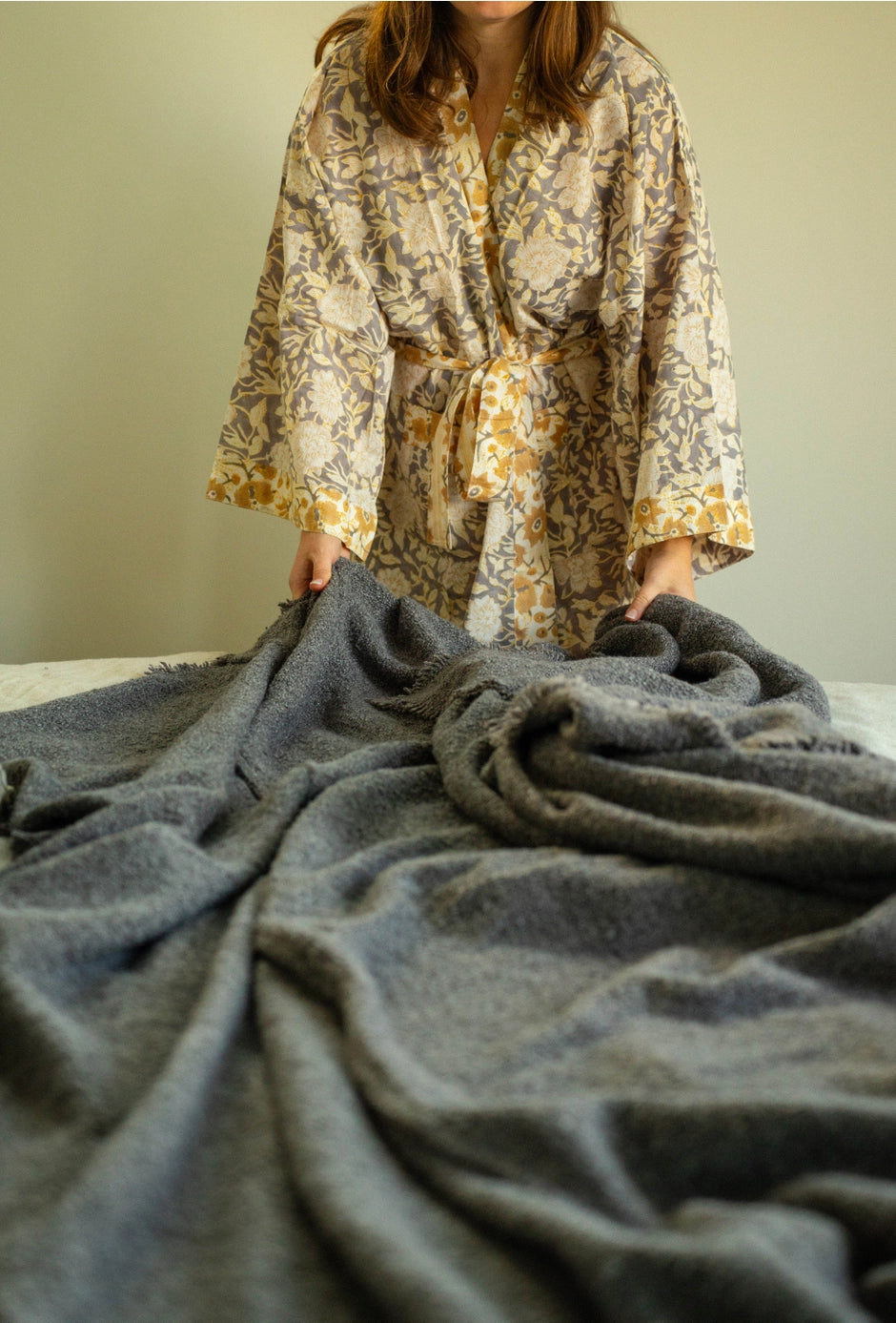 Fringed Boucle Bed Blanket Charcoal
