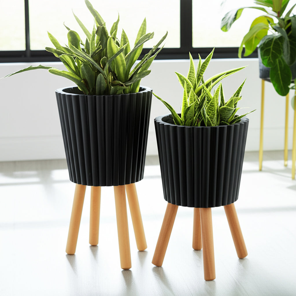 Ione Ridged Planters