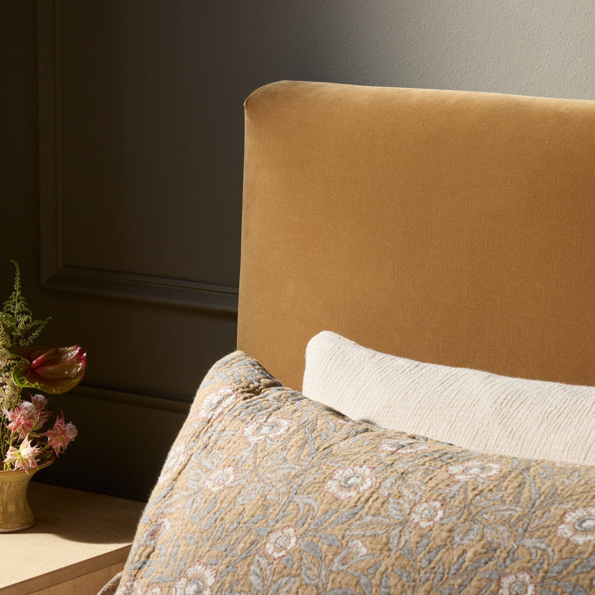 Quincy Bed