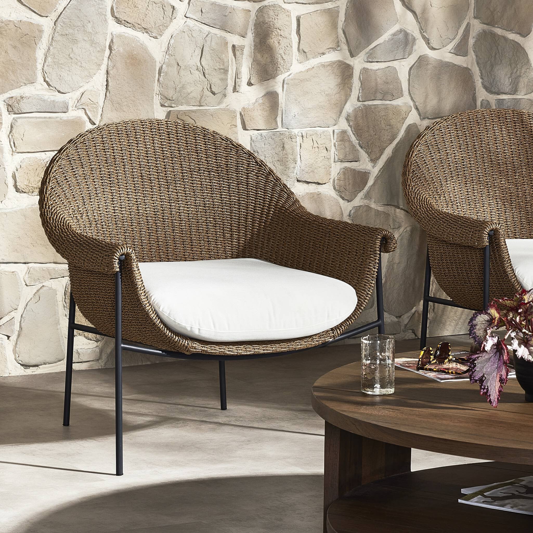 Suerte Outdoor Chair