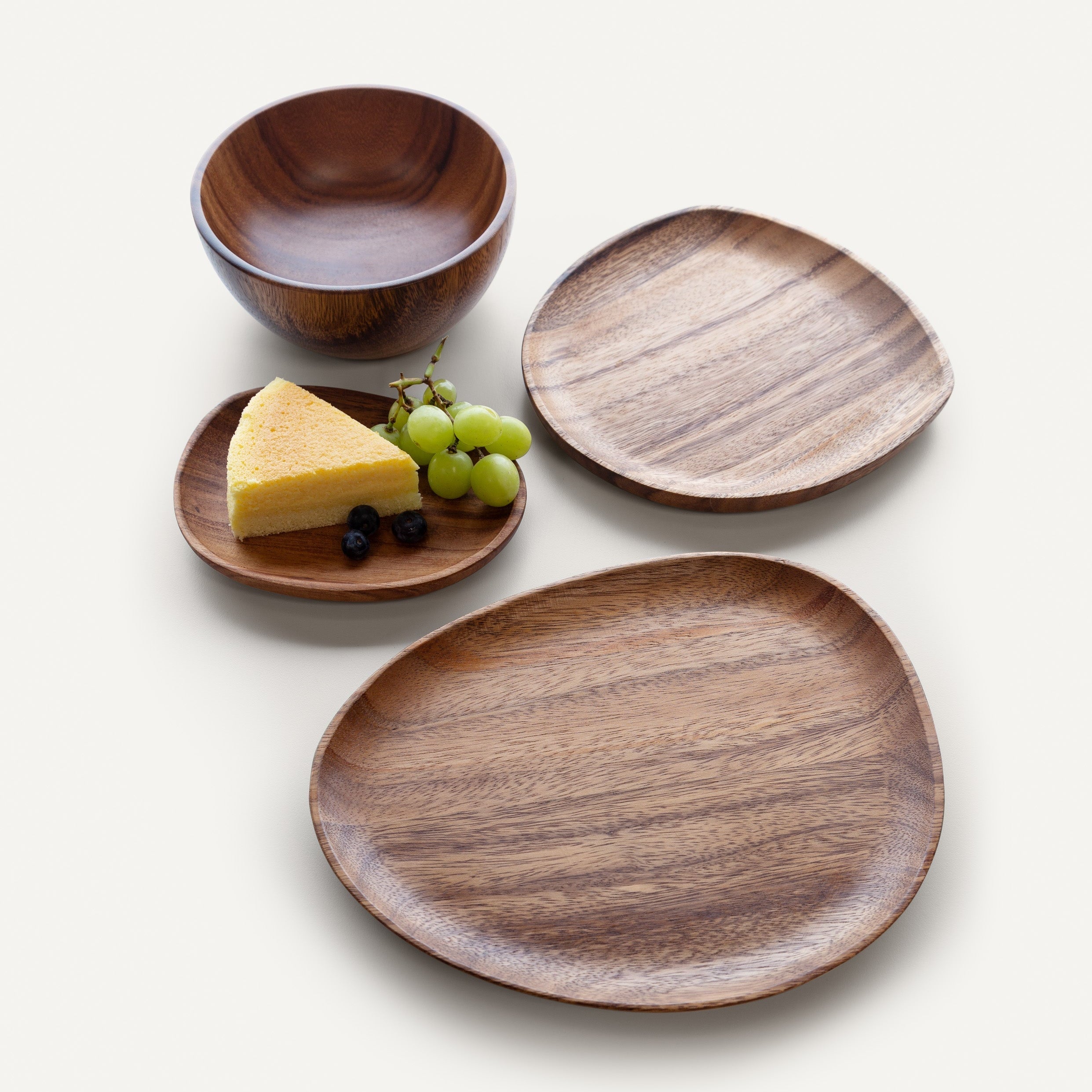 Foree Wooden Dinnerware Set