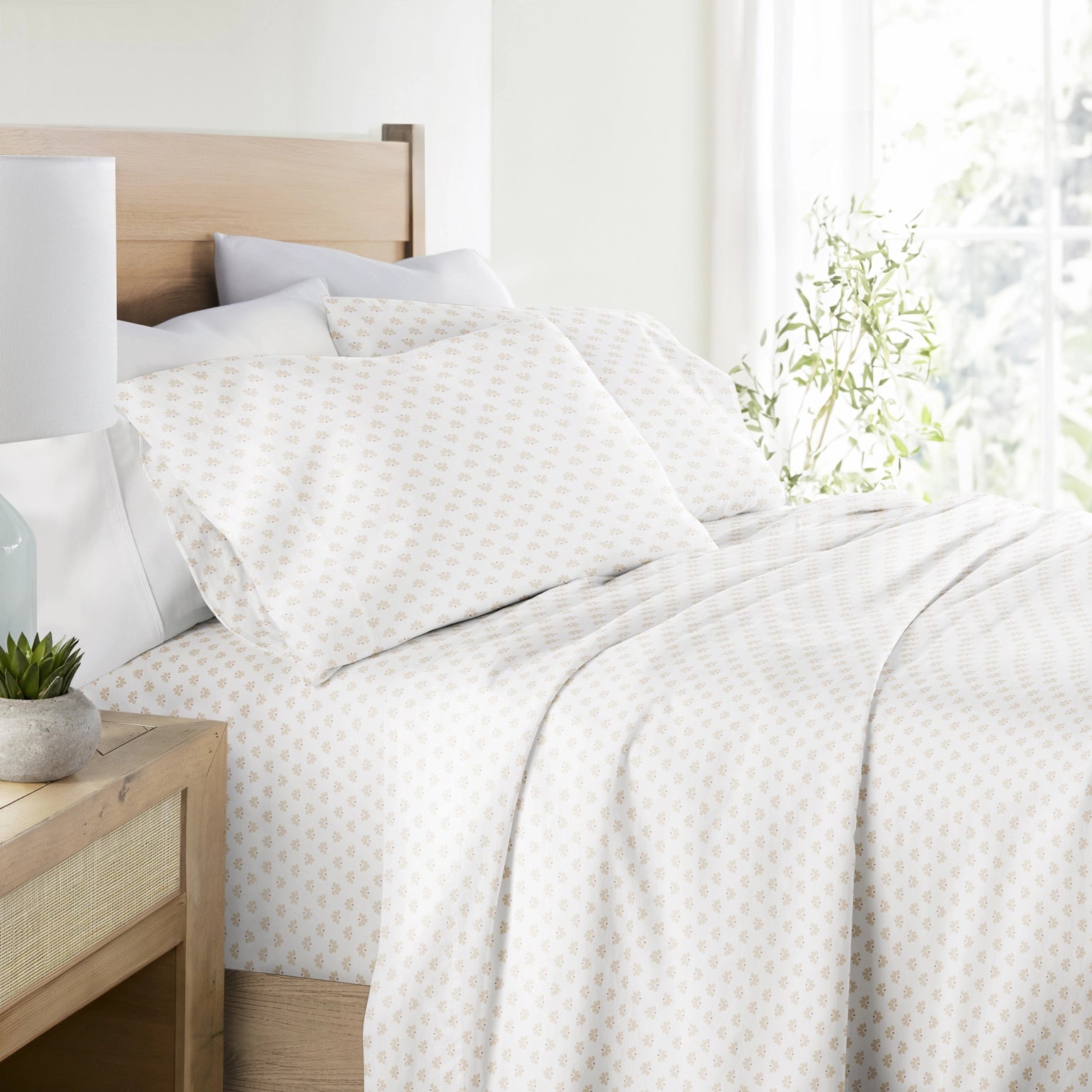 Moon Daisies Cotton Patterned Sheet Set