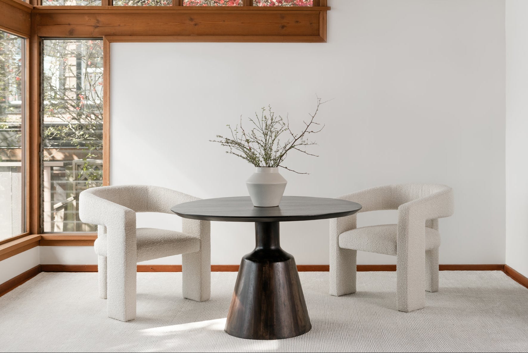 Elo Chair White