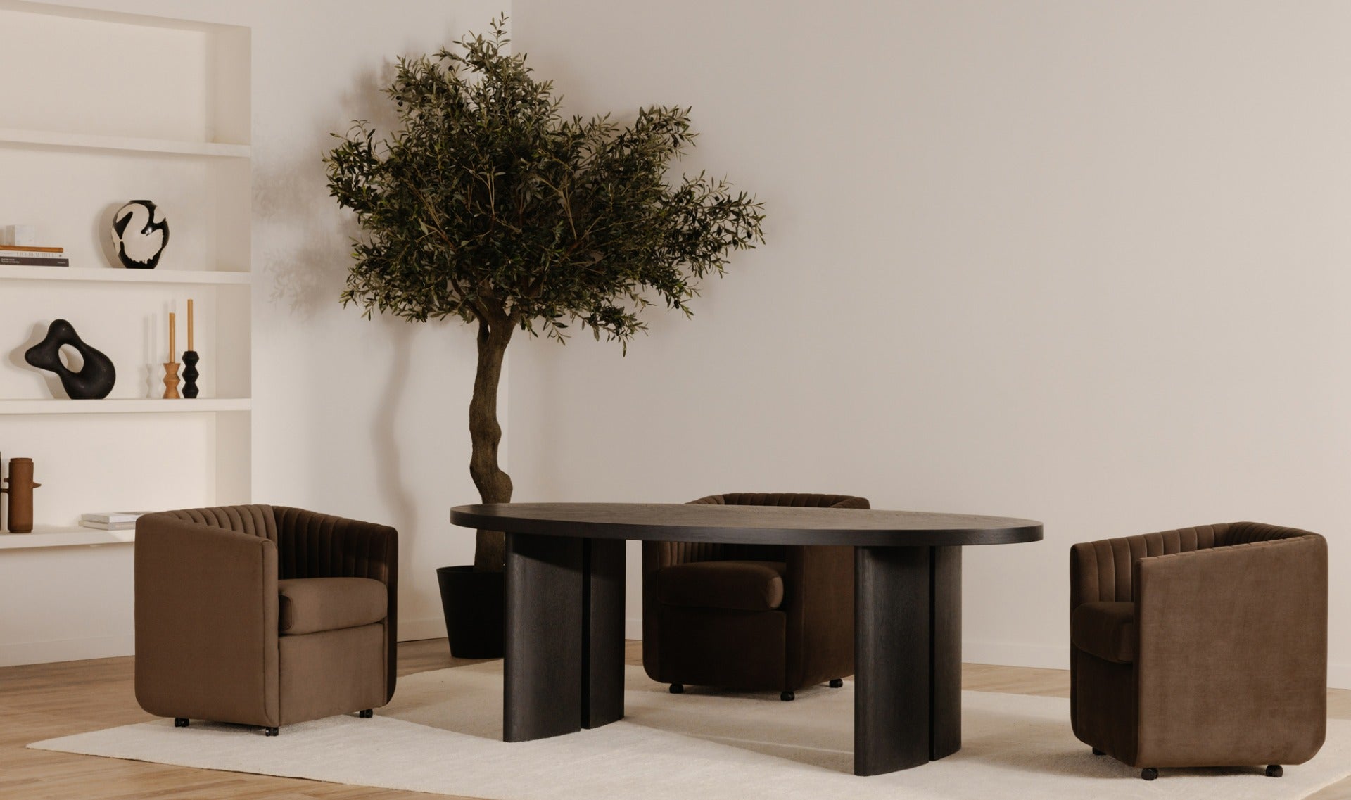 William Dining Table