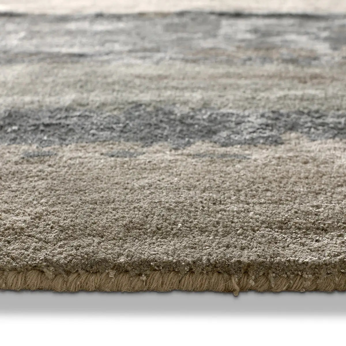 Juna Rug