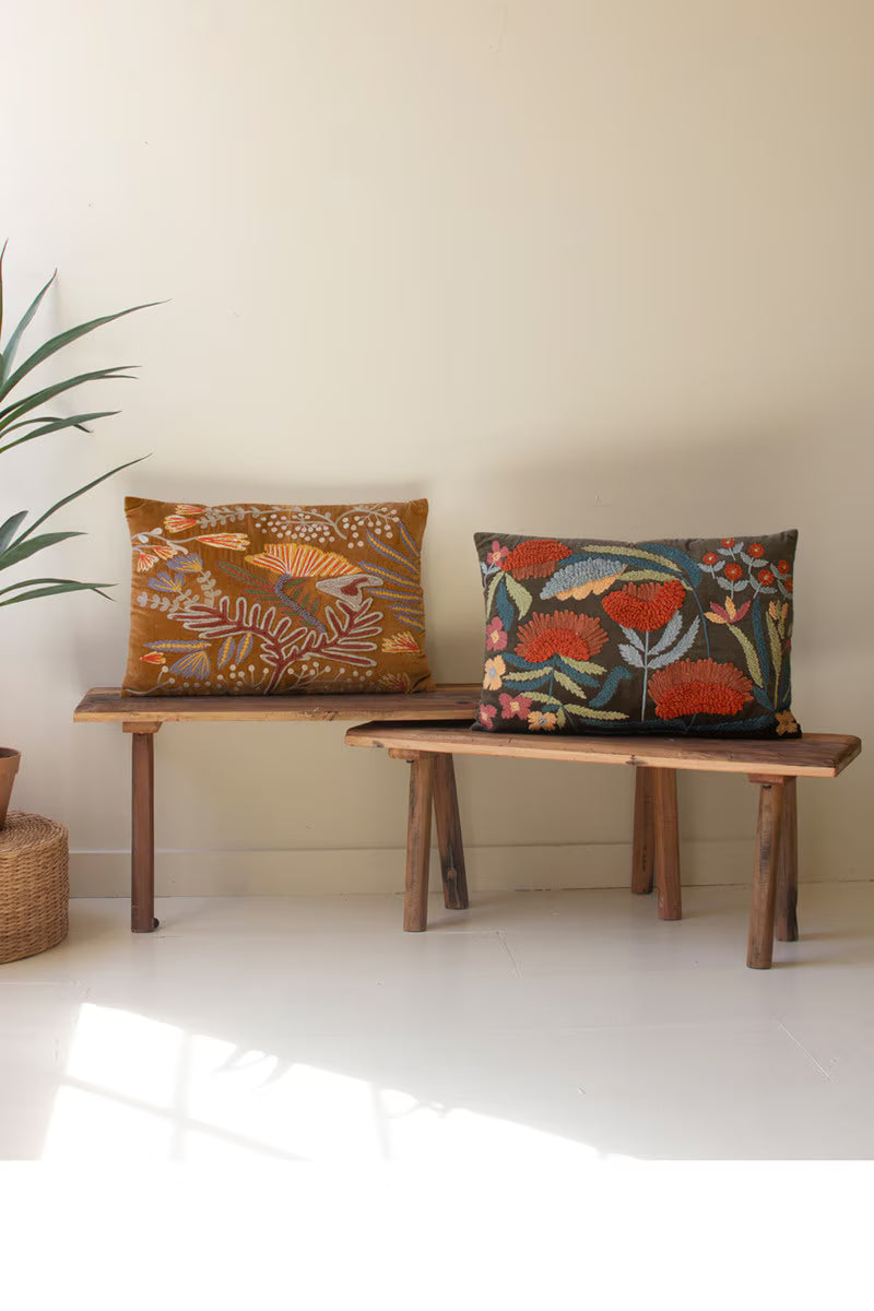 Set of 2 Embroidery Pillows with Flowers