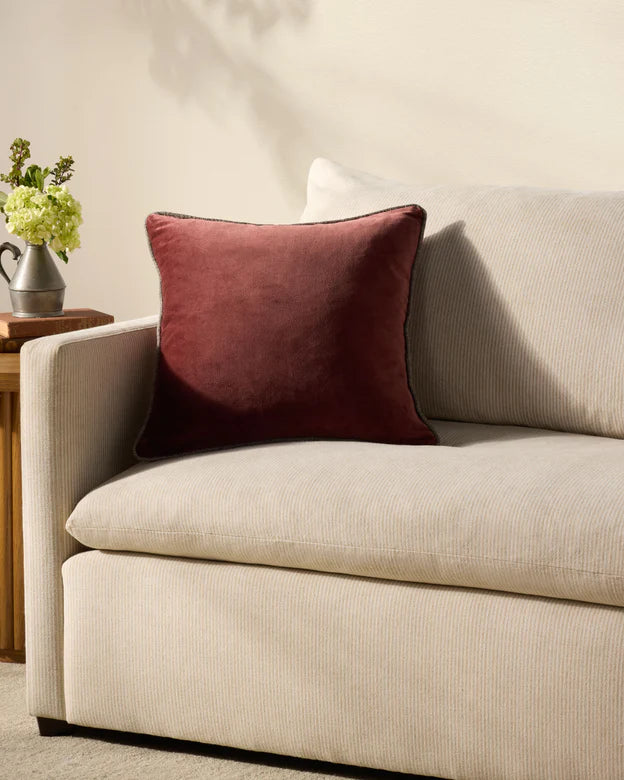 PCJ0020 Wine Pillow by Loloi