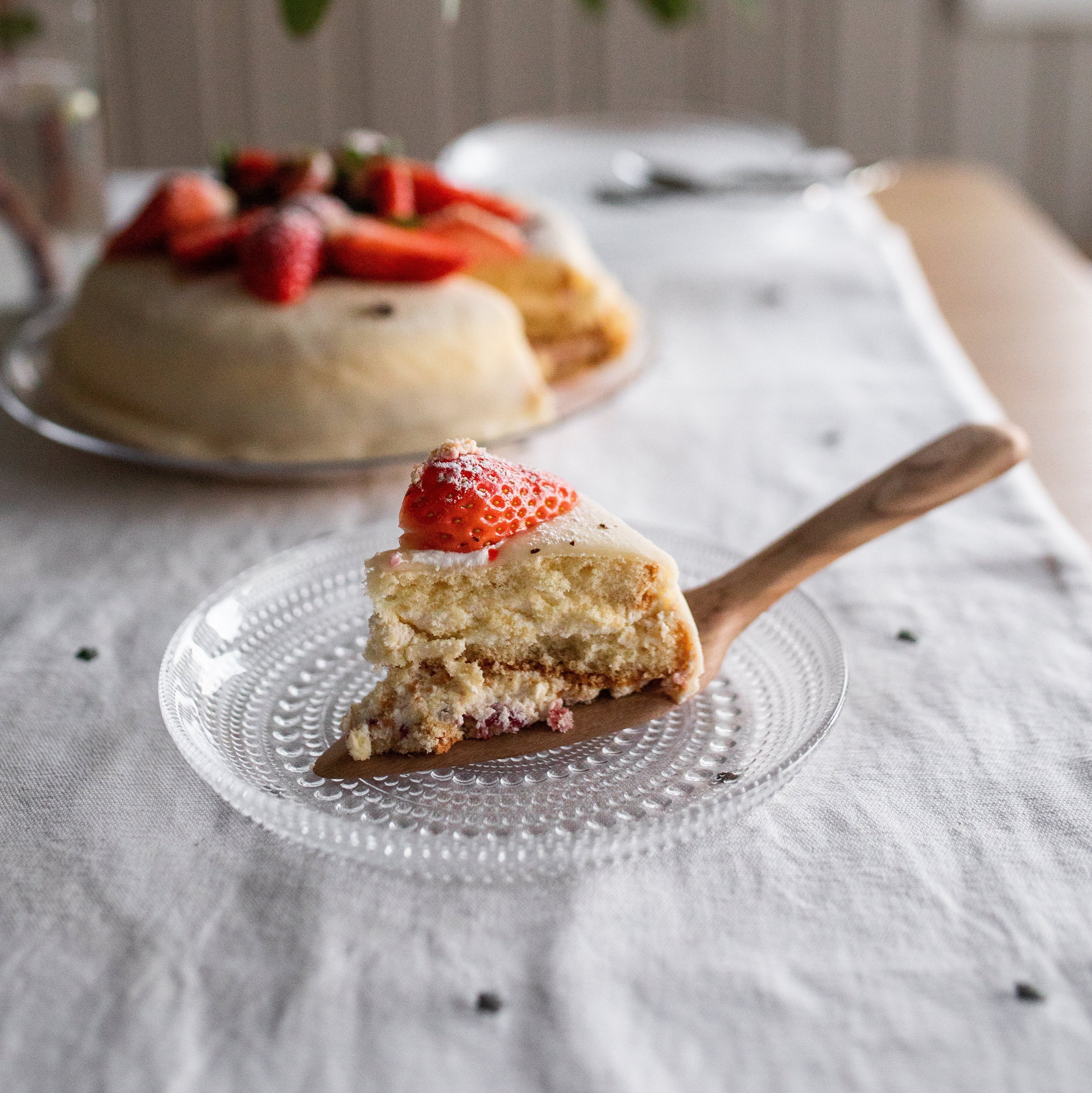 Others Wooden Cake Server